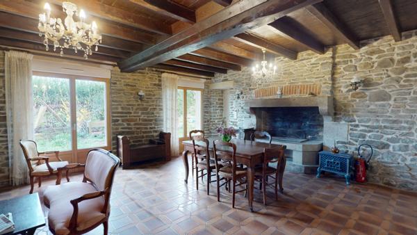 Maison en pierres - 8 chambres - Jardin arboré - Garage - Isigny Le Buat - Gîte