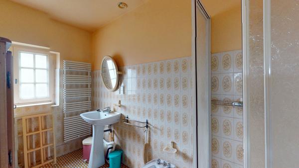 Maison en pierres - 8 chambres - Jardin arboré - Garage - Isigny Le Buat - Gîte