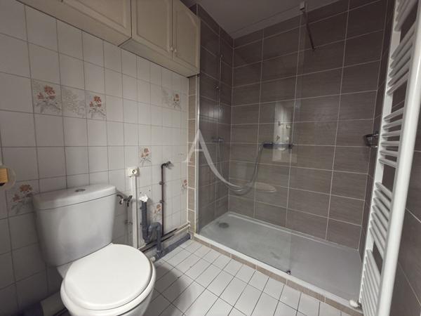 Pau,Appartement T1 bis,cave ,parking ,ascenseur