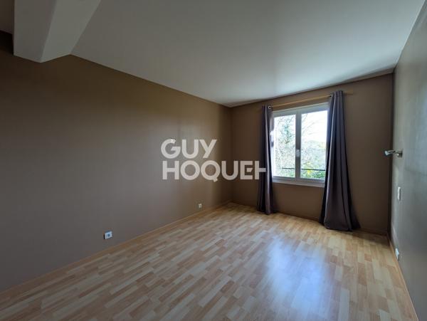 MAISON À VENDRE DE 9 PIÈCES DE 221,00 M²
