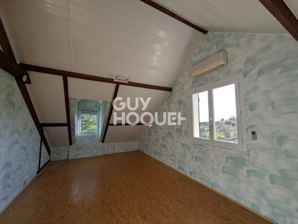 MAISON À VENDRE DE 9 PIÈCES DE 221,00 M²