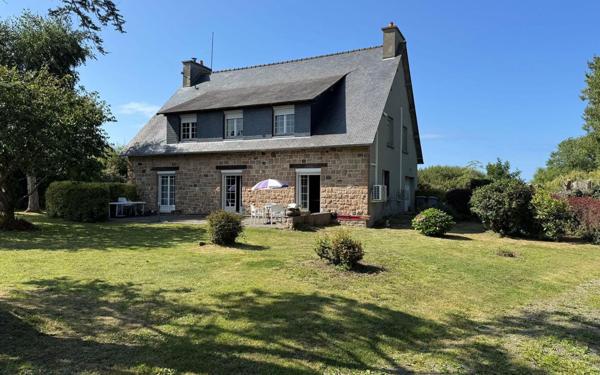 Maison à vendre    6 pièces •  Trévou-Tréguignec