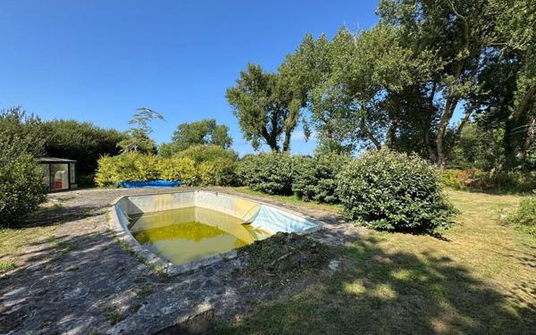 Maison à vendre    6 pièces •  Trévou-Tréguignec