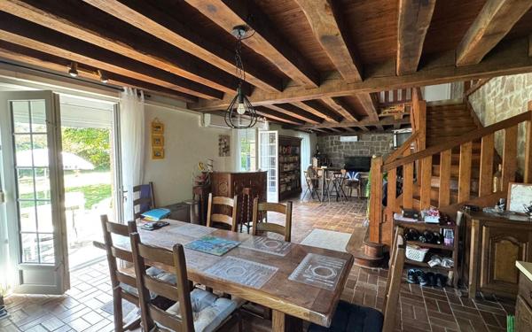 Maison à vendre    6 pièces •  Trévou-Tréguignec