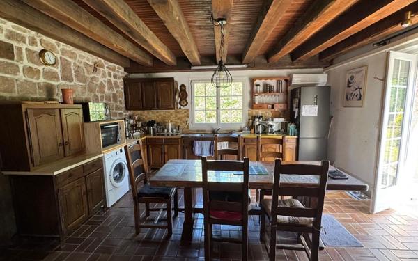 Maison à vendre    6 pièces •  Trévou-Tréguignec