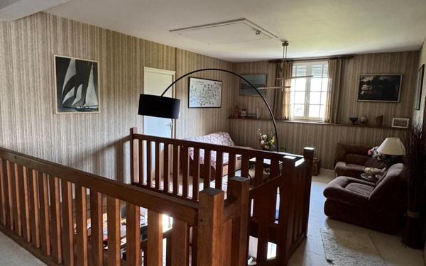 Maison à vendre    6 pièces •  Trévou-Tréguignec