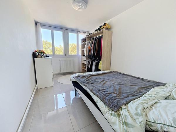 Valence Chateauvert Appartement 3 pièces de 59 m2 + cave