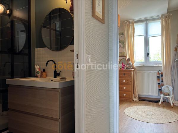 Vente
                Appartement69,6 m² - 3 Pièces -
                    COUTANCES (50200)
