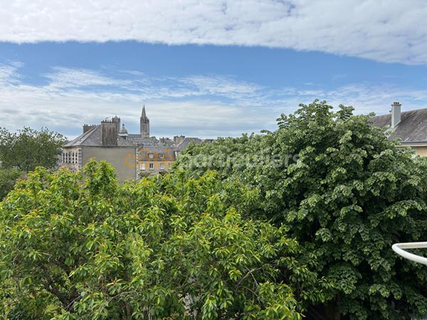 Vente
                Appartement69,6 m² - 3 Pièces -
                    COUTANCES (50200)