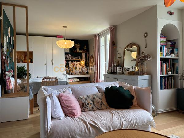 Vente
                Appartement69,6 m² - 3 Pièces -
                    COUTANCES (50200)