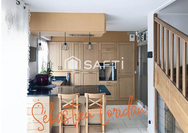 Rare sur le secteur : maison familiale de 102 M2 avec suite parentale, jardin et double garage