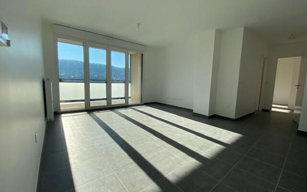 Appartement à louer    2 pièces • 67,76 m2 Rouen