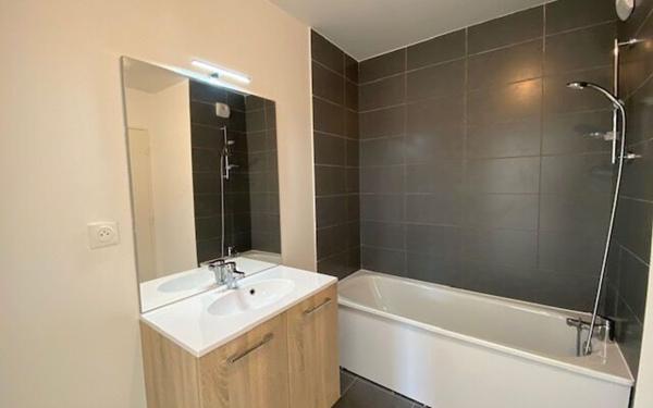 Appartement à louer    2 pièces • 67,76 m2 Rouen