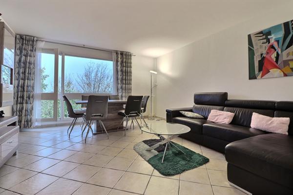 Appartement Taverny 4 pièce(s) 84.61 m2 + cave + Place de parking