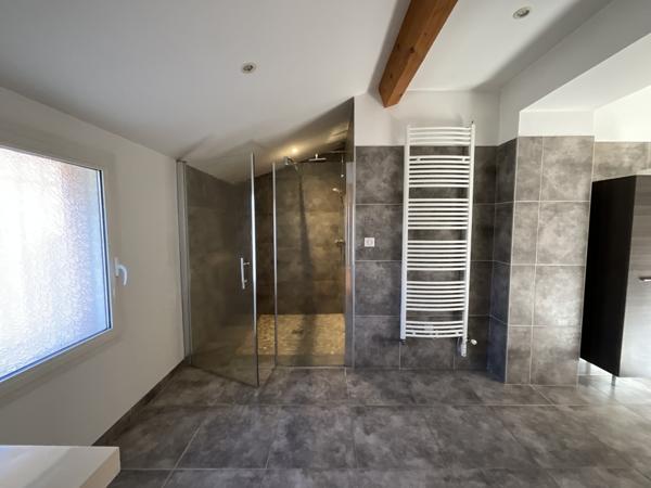 Maison 6 pièces - 180 m²