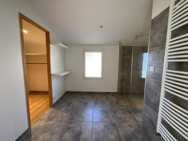 Maison 6 pièces - 180 m²