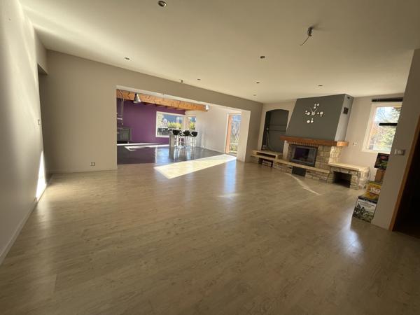 Maison 6 pièces - 180 m²