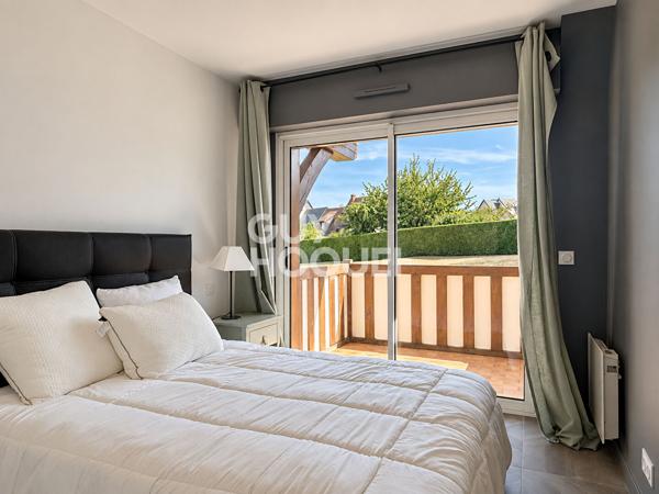 DEAUVILLE ? UN DUPLEX AU VERT, AVEC JARDINS ET TERRASSES
