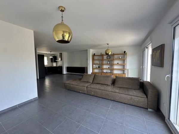 Maison familiale moderne à Thomery (77810)