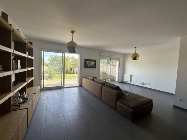 Maison familiale moderne à Thomery (77810)