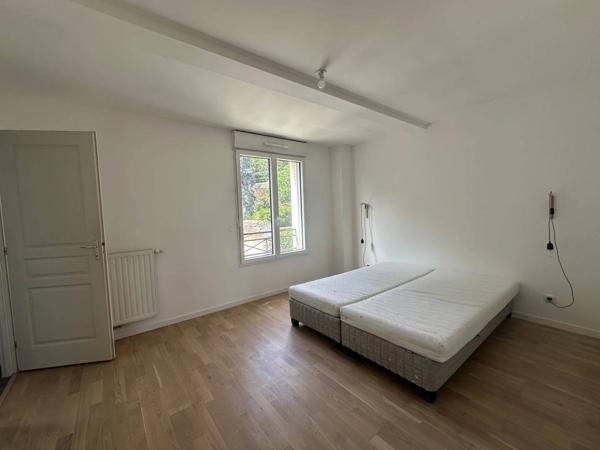 Maison familiale moderne à Thomery (77810)