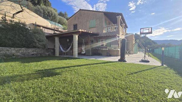 Villa La Roquette sur Var