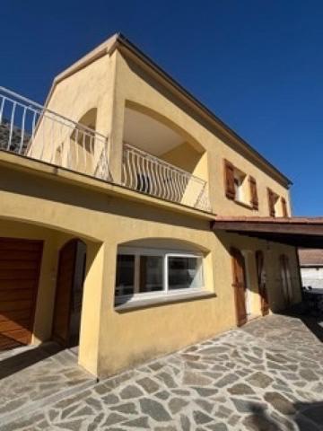 Maison T6 de 150m2 avec piscine à 8 min de Corte