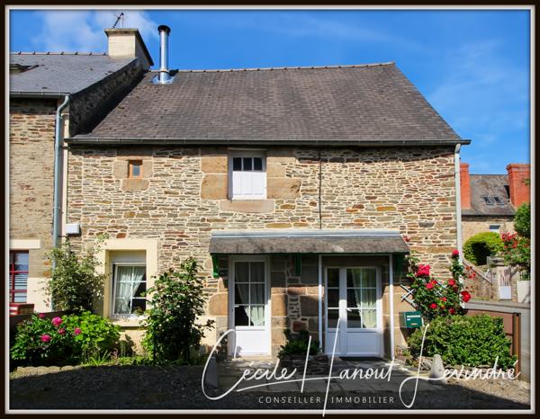 PLEINE-FOUGERES - Plein Bourg - Propriété 39 m² (potentiel 75 m²) en pierre couverture récente - Terrain 118 m