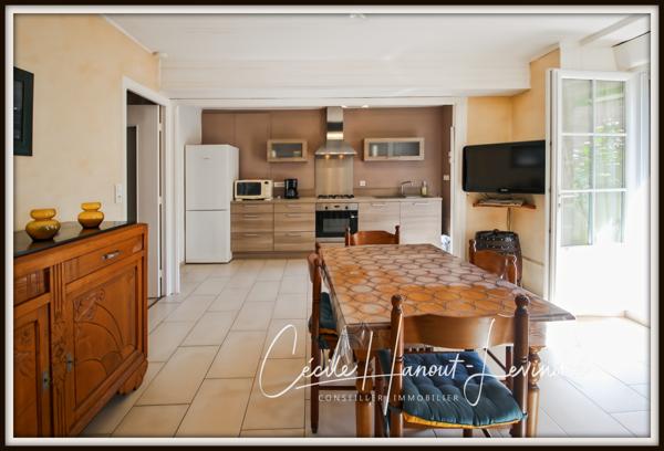 PLEINE-FOUGERES - Plein Bourg - Propriété 39 m² (potentiel 75 m²) en pierre couverture récente - Terrain 118 m