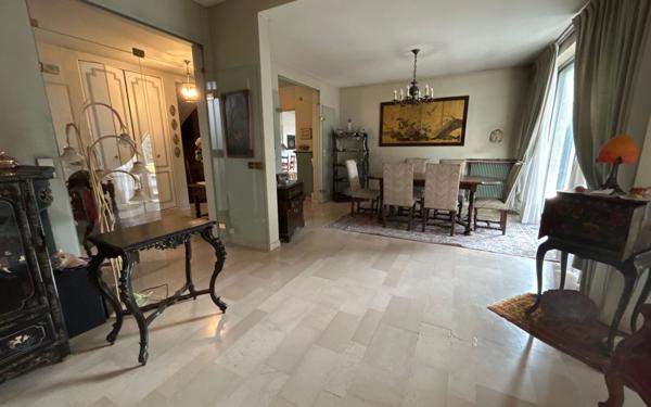 Maison à vendre    7 pièces •  Saint-Gratien