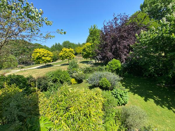 MAISON D'EXCEPTION // VERN-SUR-SEICHE // 208 M² HABITABLES