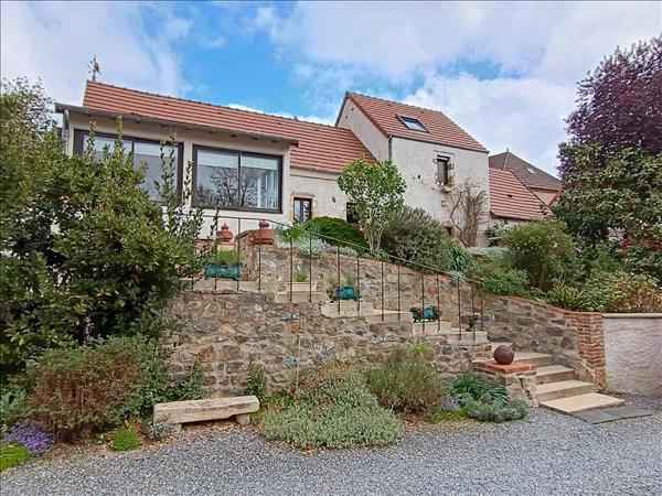 Maison à vendre |  Domérat |  5 pièces | 150 m²