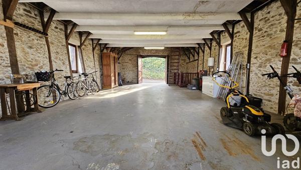 Grange 2 pièces de 140 m² à Saint-Constant-Fournoulès (15600)