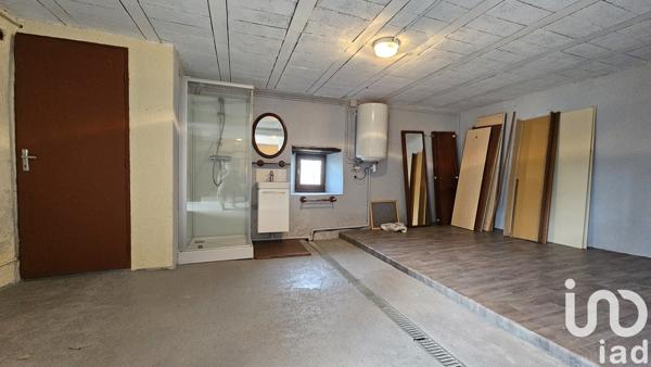 Grange 2 pièces de 140 m² à Saint-Constant-Fournoulès (15600)