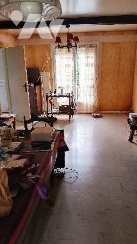 PAVILLON JUMELE D'UN COTE