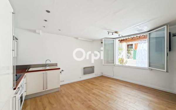 Appartement à vendre    2 pièces • 36,40 m2 Cuges-les-Pins