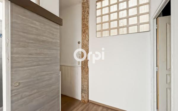 Appartement à vendre    2 pièces • 36,40 m2 Cuges-les-Pins