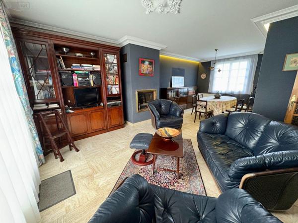 Maison à vendre à Pacé en Ille-et-Vilaine (35740), ref : 11803/2350   
Centre-Bourg