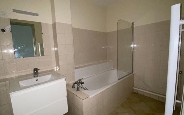 Appartement à louer    4 pièces •  Castres