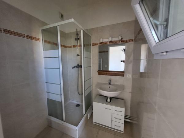 IMMEUBLE Nanterre limite Puteaux