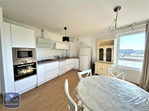 Appartement à louer 4 pièces 81.5m² Lille (59000)