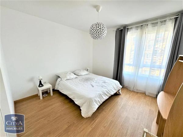 Appartement à louer 4 pièces 81.5m² Lille (59000)
