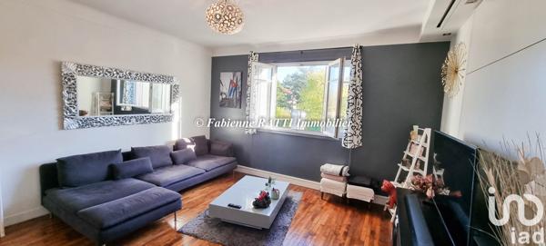 Appartement 2 pièces de 53 m² à Le Pecq (78230)