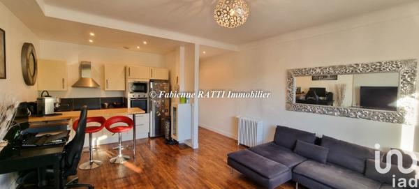 Appartement 2 pièces de 53 m² à Le Pecq (78230)