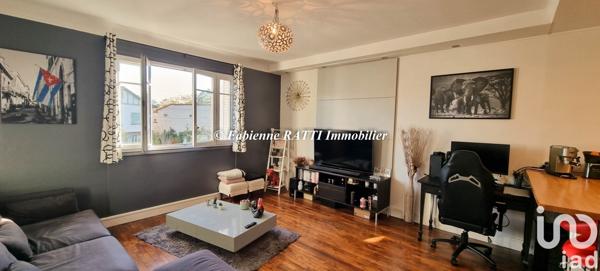 Appartement 2 pièces de 53 m² à Le Pecq (78230)