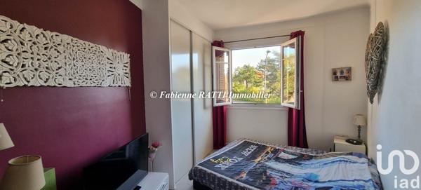 Appartement 2 pièces de 53 m² à Le Pecq (78230)