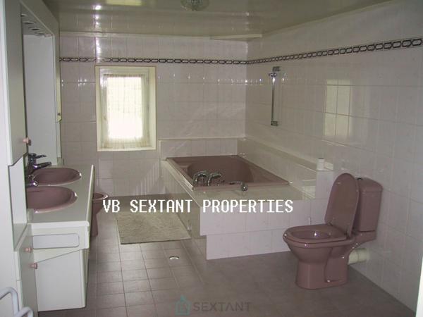 Entre- Deux- Mers, Domaine 2,5 hectares avec Belle demeure de charme et dépendances