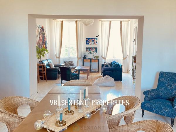 Entre- Deux- Mers, Domaine 2,5 hectares avec Belle demeure de charme et dépendances