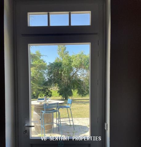 Entre- Deux- Mers, Domaine 2,5 hectares avec Belle demeure de charme et dépendances