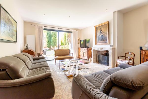 Villa de 182 m² haut de gamme à 400m du CV